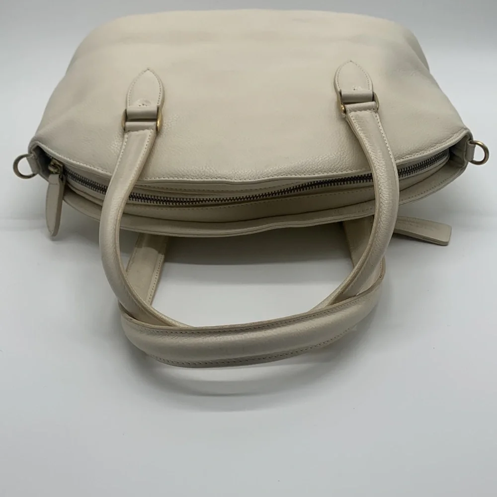 Vintage Coach Classic White Leather Bag - Picture 5 of 16